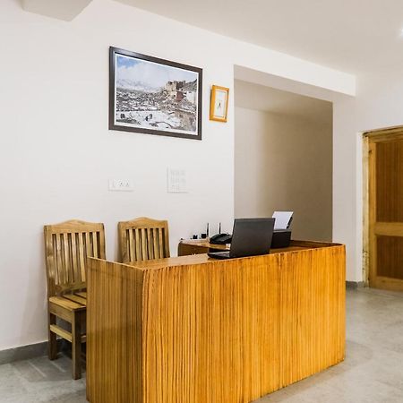 Oyo 72466 Hotel Yuvraj Shivpurī Esterno foto